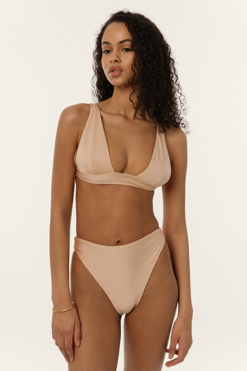 BIKINI DOLLS Sade bralette bikini top in Pearl